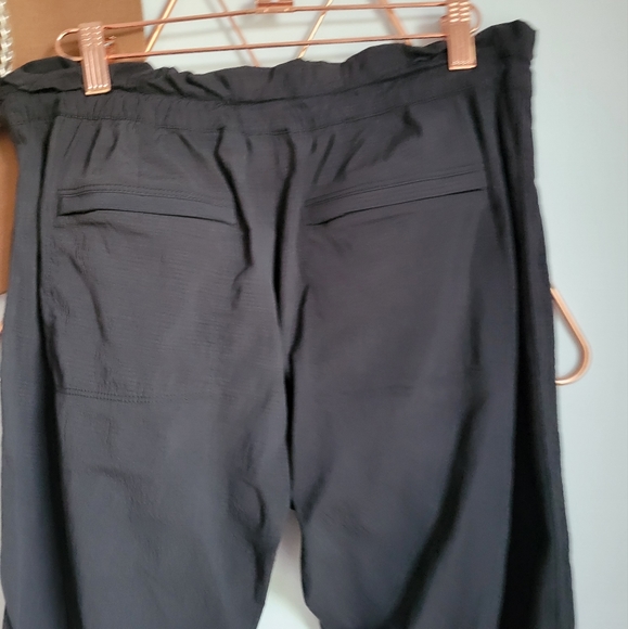 Athleta, Trekkie Nylon Drawstring Paper Bag Black Active Nylon Pants, 8 - Picture 6 of 10